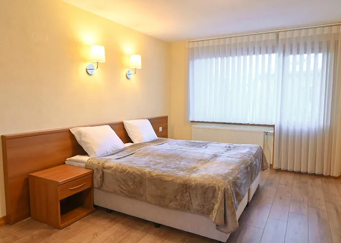 гранит 3* 반스코